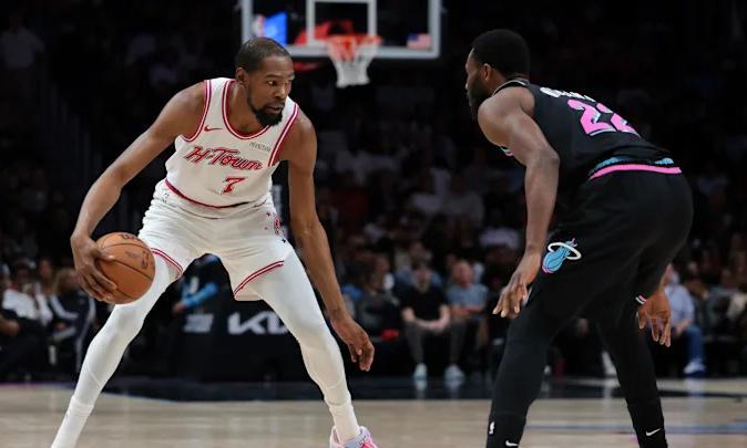 世界杯赛事直播软件下载手机版-狂胜28分,又24分大胜!NBA最神奇队伍诞生,老詹要冲击第5冠